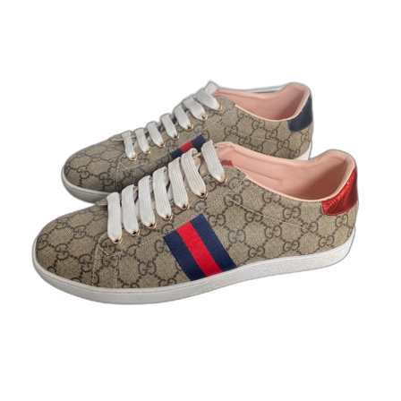 Gucci sneakers med GG-mönster