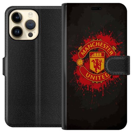 Kompatibelt Lommeboketui til Apple Apple iPhone 15 Pro Max Manchester United logo i rød og gul farge med røff sportslig bakgrunn