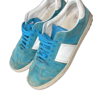 Blå och vita sneakers från Valentino