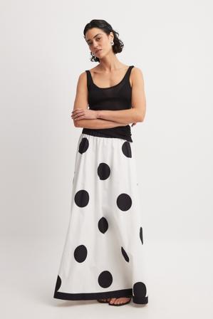 Linn Eklund x NA-KD Maxikjol med stora prickar och elastisk midja - A-linje Kjolar - Dotted - EU 42