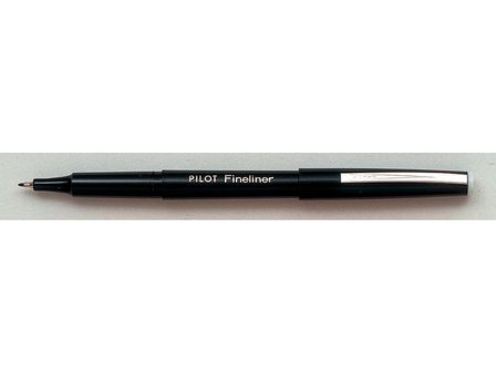 Pilot Fineliner, tunn spets, svart pennkropp, svart bläck - Lyreco - Kontorsmaterial - Pennor - Finelinerpennor