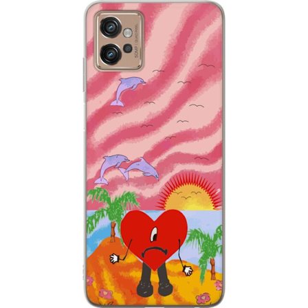 Kompatibelt Mobildeksel til Motorola Moto G32 Bad Bunny i en fargerik quiltet jakke med hjertemønster og solbriller i moderne gatestil