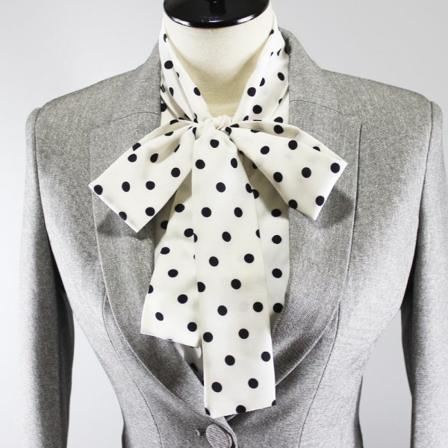 Kvinders falsk krave Aftagelig halv sløjfeskjorte Business Wear Inderbeklædning White background