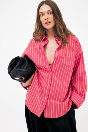 Victoria Quitzau x NA-KD - Overdimensjonert bomullsskjorte - Skjorter - Rød - EU 36