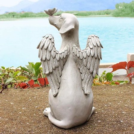 Statue til minde om hund/Statue til minde om kæledyr/Marksten med vingede engel