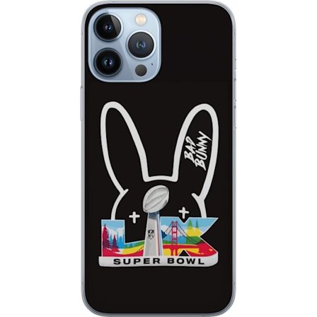 Kompatibel Mobilcover til Apple iPhone 13 Pro Max Bad Bunny portræt med åben skjorte, tatoveringer og krøllet hår i stilfuld modefotografering