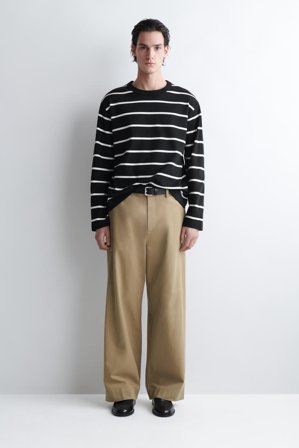 COS Relaxed Jersey Interlock Long Sleeve T-Shirt in Black - Men