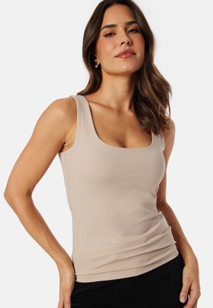 BUBBLEROOM Elowen Seamless Tank Top Nougat Klær