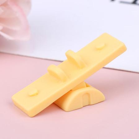 2pcs Dollhouse Miniature Balance Seesaw Toy Model Doll House De