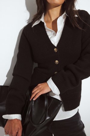 NA-KD - Figursydd strikket cardigan i ullblanding - Cardigan - Svart - XL