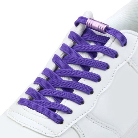 Moderigtige elastiske snørebånd med metaldupper for sikker pasform og et stilfuldt look