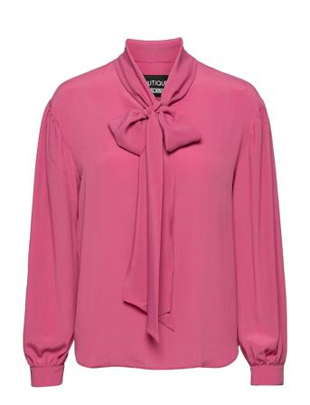 White Blouse Pink Boutique Moschino
