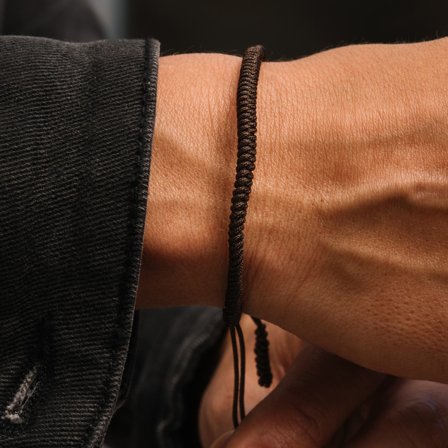Braunes Glücksknoten Armband für Männer - Schnurarmbänder
