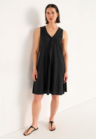 Cellbes of Sweden - V-ringad, ärmlös trikåklänning - svart - för damer - 54/56