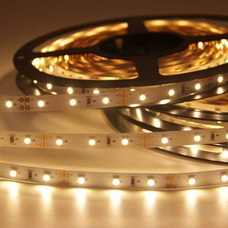 Joustava LED-nauha 3528 SMD LED-nauha 3M itseliimautuvalla teipillä 5m yksi kela 12V DC (lämmin valkoinen) HIASDFLS