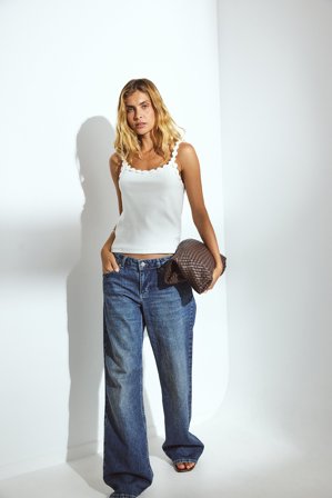 NA-KD Mid Waist Loose Straight Denim - Mid waist jeans - Blå - EU 44