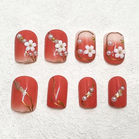 Pink Press-on Negle Korte Kvadratiske Falske Negle Søde Pink Gradient Falske Negle med Blomst Charms Design Kiste Akryl Negle Glansfuld Guld 24 Stk