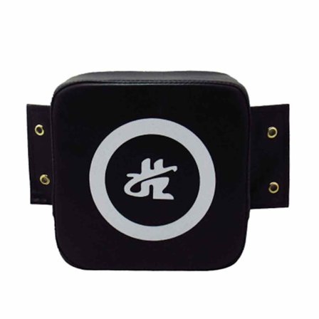 Seinään kiinnitettävä nyrkkeilytyyny tukeviin harjoitteluvälineisiin, kotitreenien seinään kiinnitettävä nyrkkeilytyyny kestävillä materiaaleilla ja 