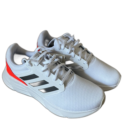 Oanvända Adidas skor strl 44,2/3