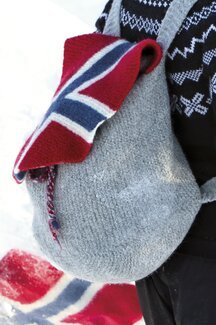 Strikkeoppskrift Ryggsekk - Viking of Norway