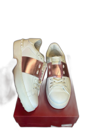 Valentino Opens | Dam 37,5