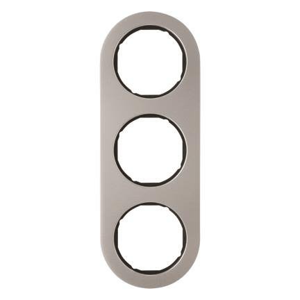 Hager 10132004 Ramme til serie R.Classic Svart, 3 rom, Strømbrytere & vegguttak