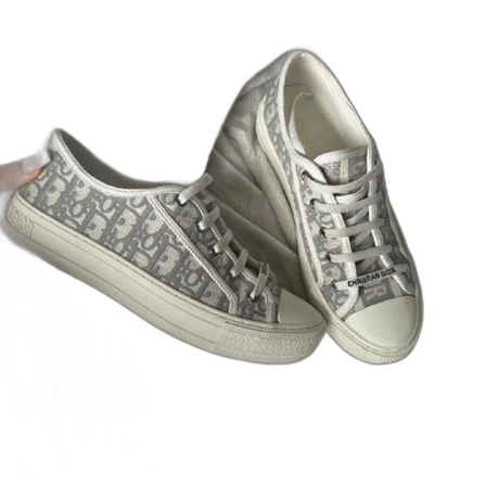 Grå Dior sneakers med monogram