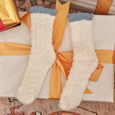 2 St Super Soft Fuzzy Cozy Home Sovstrumpor Varm Tofflor Vit Vrida