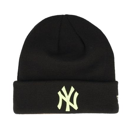 New Era - MLB Schwarz cuff Mütze - New York Yankees League Essential Beanie Black/Light Neaon Green Cuff @ Hatstore