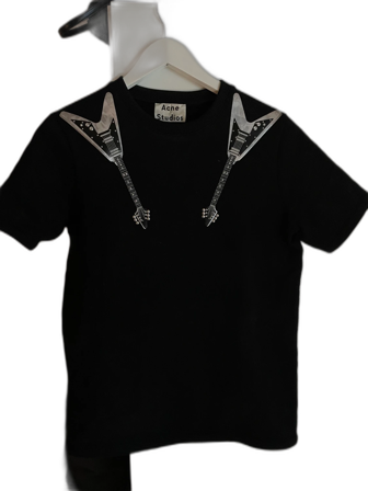 Cool stickad tshirt från Acne