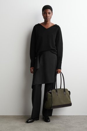 COS Women's Avenue Tote Bag - Suede in Brown