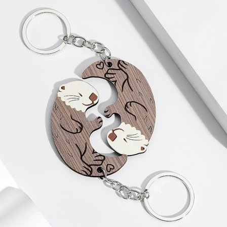 Træ nøglering Otter formet hængende nøglering personlig matchende