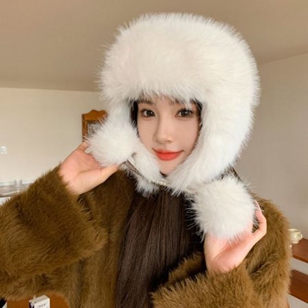 Fluffy Lue Pelsluer HVIT