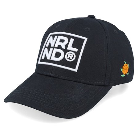 SQRTN - Svart Keps - NRLND Hooked Cap Black Adjustable @ Hatstore