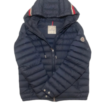Svart Moncler dunjacka med huva