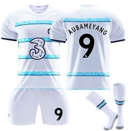 22-23 Chelsea vieraspaita nro 10 Pulisic 9 Aubameyang 7 Kante 19 Mount valkoinen jalkapalloasu Size 9 with socks #22