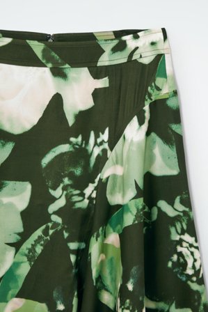 COS Women's Falda Midi Asimétrica Drapeada in Verde