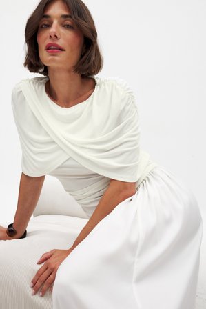 NA-KD - Overlap Cape Top - Rynkete topper - Offwhite - S