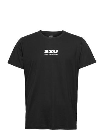 Contender Tee T-shirts Short-sleeved Musta 2XU