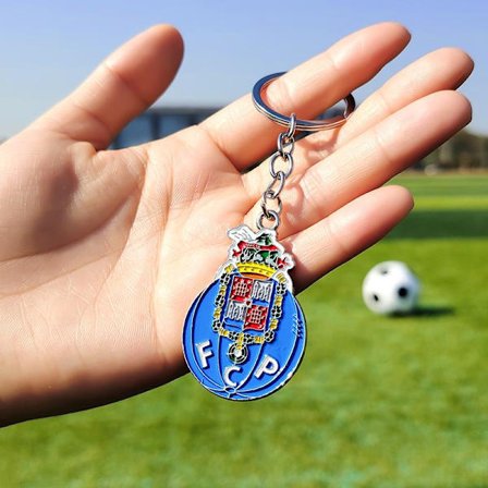Dubbelsidig nyckelring i zinklegering, fotbollsklubbsnyckelring, färgglad dubbelsidig Porto