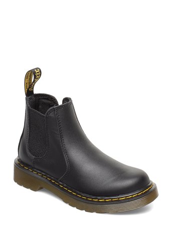Dr. Martens | 2976 J Black Softy T | 35