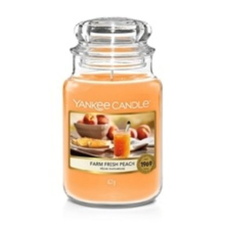 Yankee Candle - Farm Fresh Peach Candle 623.0g