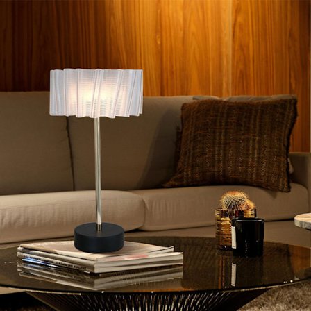 Plisseret genopladelig bordlampe, perfekt til soveværelser, sengeborde og som en stilfuld dekorativ lampe til spisestuer.