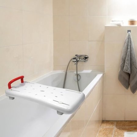 Suuret Black Friday -tarjoukset! YRHOME Kylpyistuin kylpylauta 70 cm Istuin kylpylaudalle Max 150 kg punainen