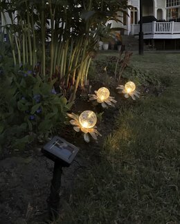 Solcellsdekoration Lilly Guld - Star Trading