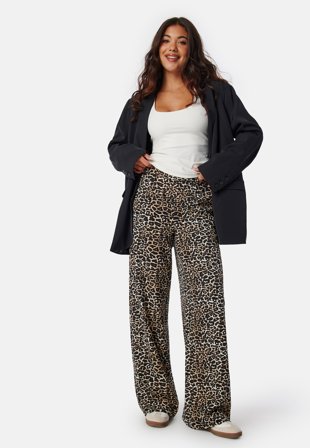 Object Collectors Item - Objalba Lisa Wide Pant Print - Humus AOP:Leo
