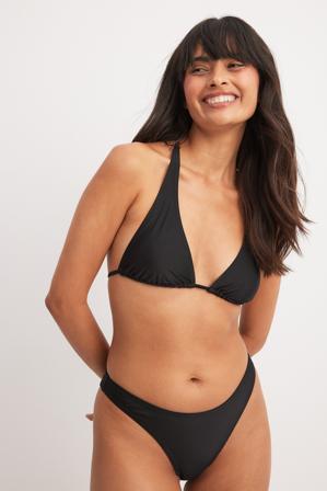 NA-KD Swimwear Högt skuren bikinitrosa - Bikini - Svart - Large