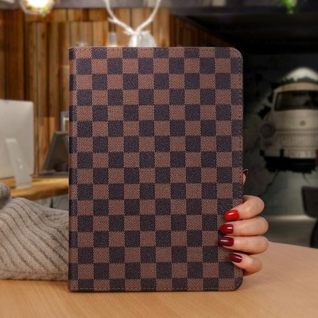 Etui til iPad 2025 version A16 11 11" ternet brun silikone fuld blød