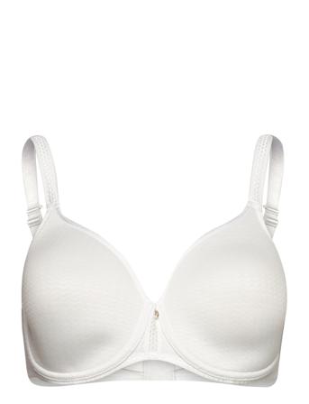 Chic Essential Covering Spacer Bra Lingerie Bras & Tops Full Cup Bras Valkoinen CHANTELLE