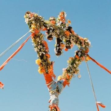 Flowers T DEVIL WEARS PRADA